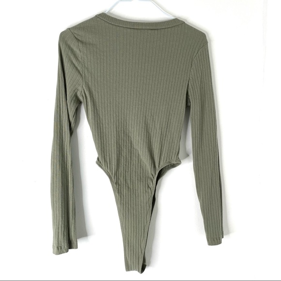 SHEIN Ribbed Bodysuit - Picture 4 of 4